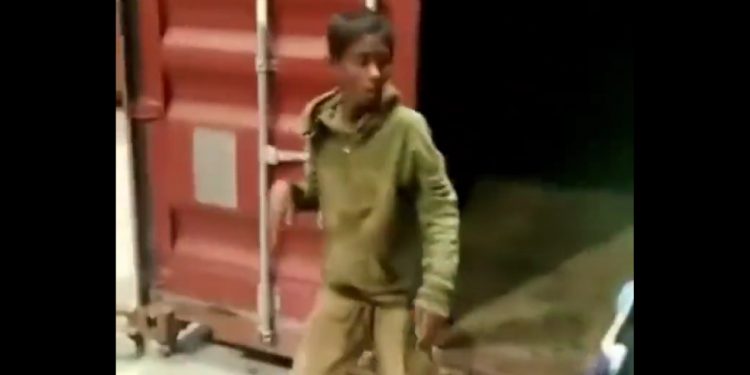 15-latek bawił się w chowanego. Znaleźli go… 3,6 tys. km dalej w innym państwie [WIDEO]