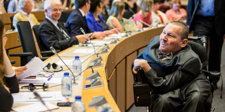 Marek Plura w szpitalu. Senator PO walczy o życie