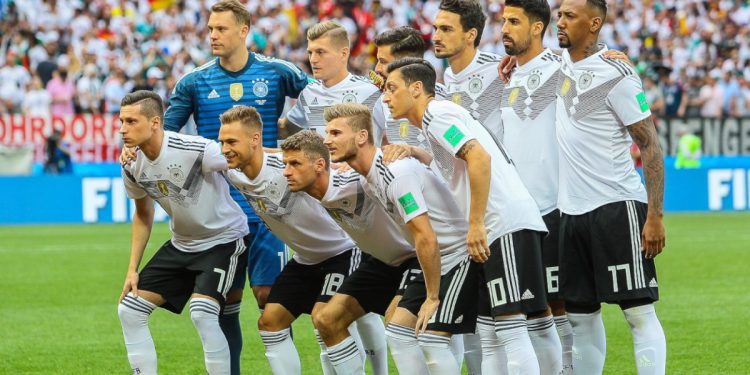 Wyszkowski: „Przed meczami z Polską, Niemcy powinni uklęknąć”