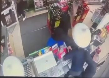 Napad w Kobyłce. W sieci pojawiło się drastyczne nagranie! [WIDEO]