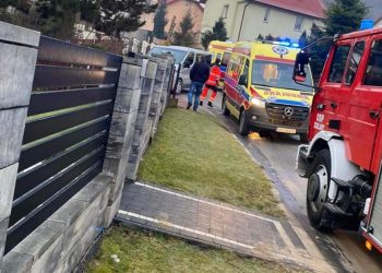 Wypadek busa z dziećmi z przedszkola! Jedno wypadło przez szybę [FOTO]