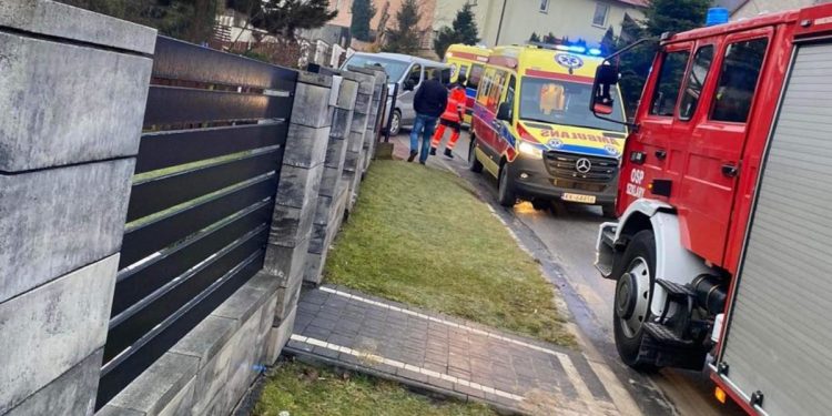 Wypadek busa z dziećmi z przedszkola! Jedno wypadło przez szybę [FOTO]