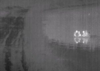 Kamera na granicy pokazała, jak próbowali dostać się do Polski. Straż Graniczna pokazała nagranie