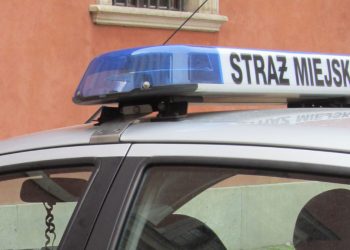 Komendant Straży Miejskiej skatowany przez nastolatka! Szokujący powód napaści