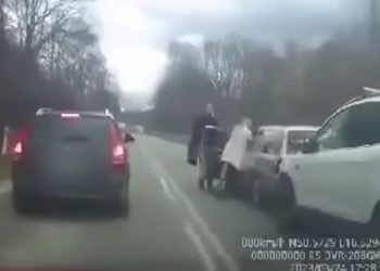 Znokautował policjantkę w cywilu na środku drogi. Grożą mu surowe konsekwencje [WIDEO]