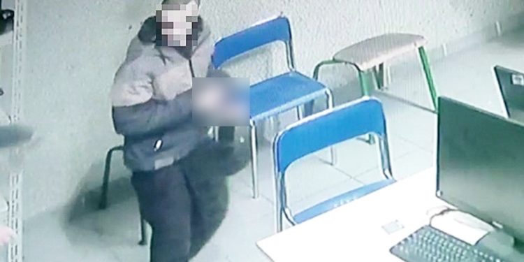 20-latek chciał, żeby zatrzymała go policja. Nie chcieli, ale w końcu musieli