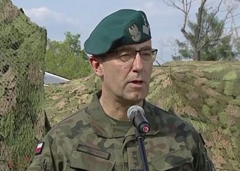 Tajemniczy obiekt pod Bydgoszczą. Gen. Piotrowski przedstawił stanowisko wojska [WIDEO]