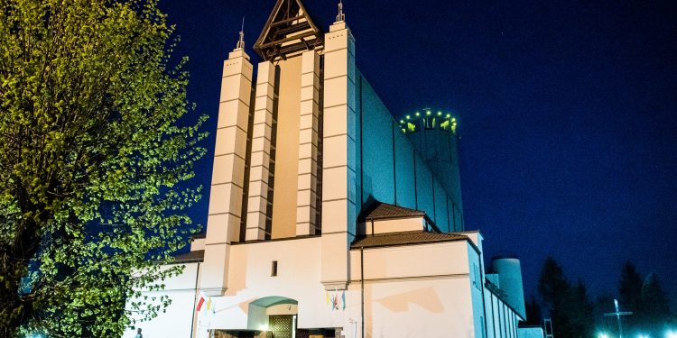 Ksiądz pobity w Pionkach! Wracał od chorego