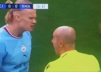 Marciniak „usadził” Haalanda w meczu. Ta scena robi wrażenie [WIDEO]