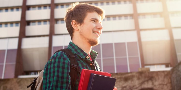 Rozwijając skrzydła wiedzy — inspirująca podróż przez edukację