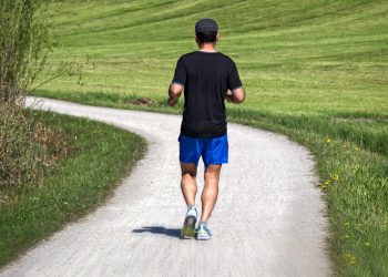 Akcesoria, w które warto się wyposażyć na wiosenne bieganie