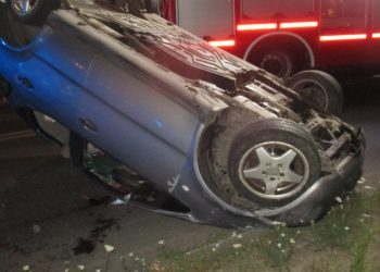 Auto przeleciało nad rondem. Kierująca straciła rękę