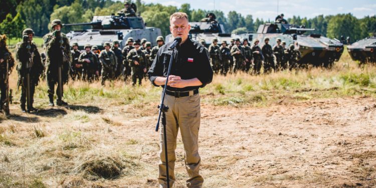 Błaszczak: „Tworzymy wojskowe zgrupowanie zadaniowe”