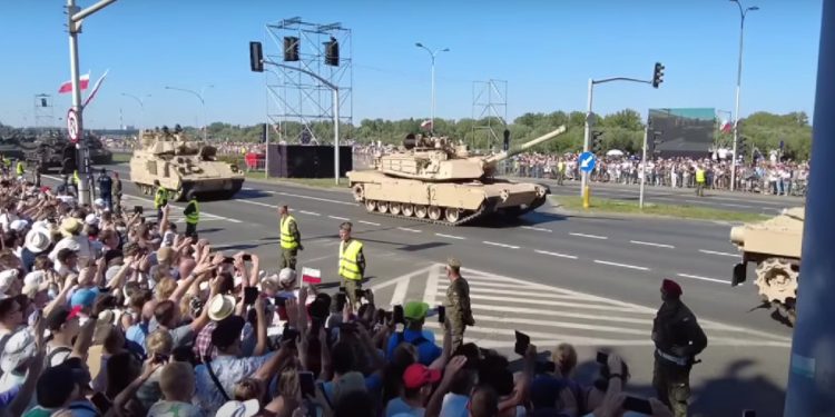 Rosjanin zobaczył polską paradę wojskową. „Jeszcze długo będę w szoku” [WIDEO]