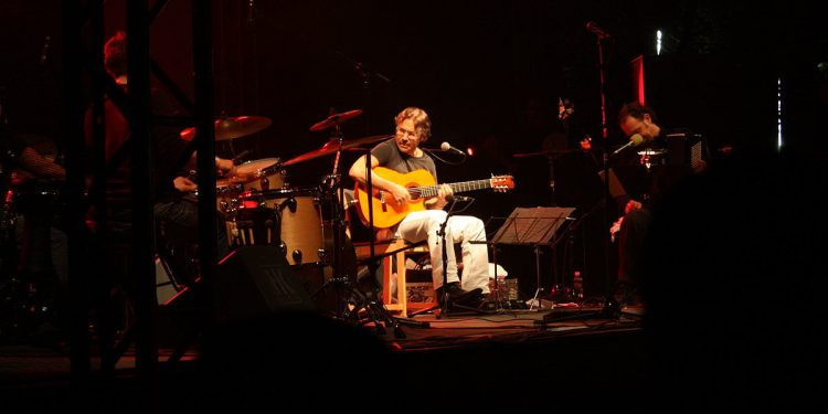 Muzyk miał zawał w trakcie koncertu. Trafił do szpitala