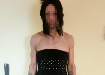 Złodziej w sukience i peruce… kradł kosmetyki z drogerii