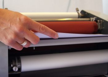 Jak wybrać dobry laminator?