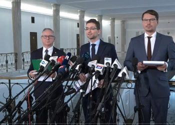 Konfederacja chce kolejnych komisji śledczych. Mają dotyczyć PiS i PO