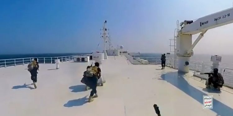 Tak piraci porwali okręt. Opublikowali nagranie z akcji [WIDEO]