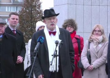 Korwin-Mikke zakłada nową partię. „Sprawa jest bardzo poważna”