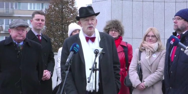 Korwin-Mikke zakłada nową partię. „Sprawa jest bardzo poważna”