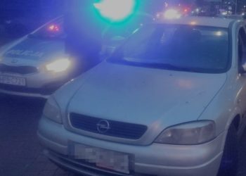 Policjanci zatrzymali go za niezapięte pasy. Od razu trafił za kartki