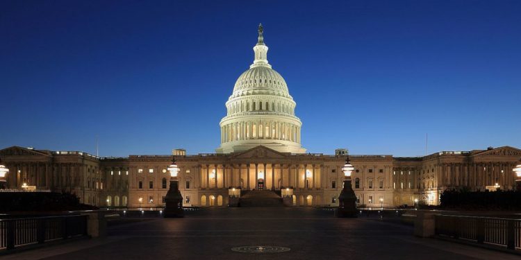 Senator z USA krytycznie o działaniach Tuska. Apeluje do Bidena