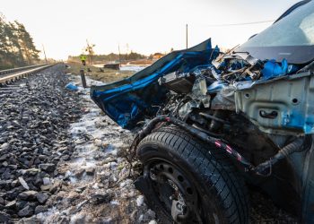 Pijany 28-latek wjechał pod pociąg. Tragedia wisiała na włosku