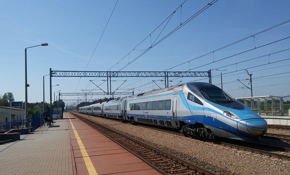 Ktoś uszkodził pociąg Pendolino w Zabrzu! Policja szuka świadków