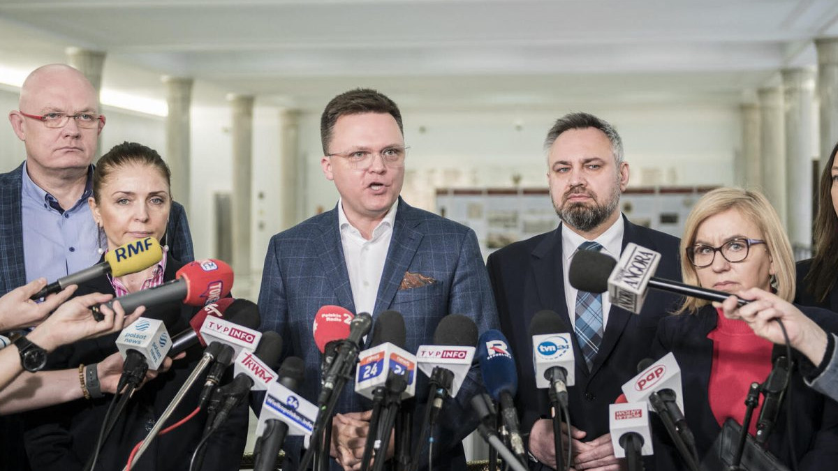 Hołownia o znanym polityku Polski 2050: „Powinien opuścić partię”