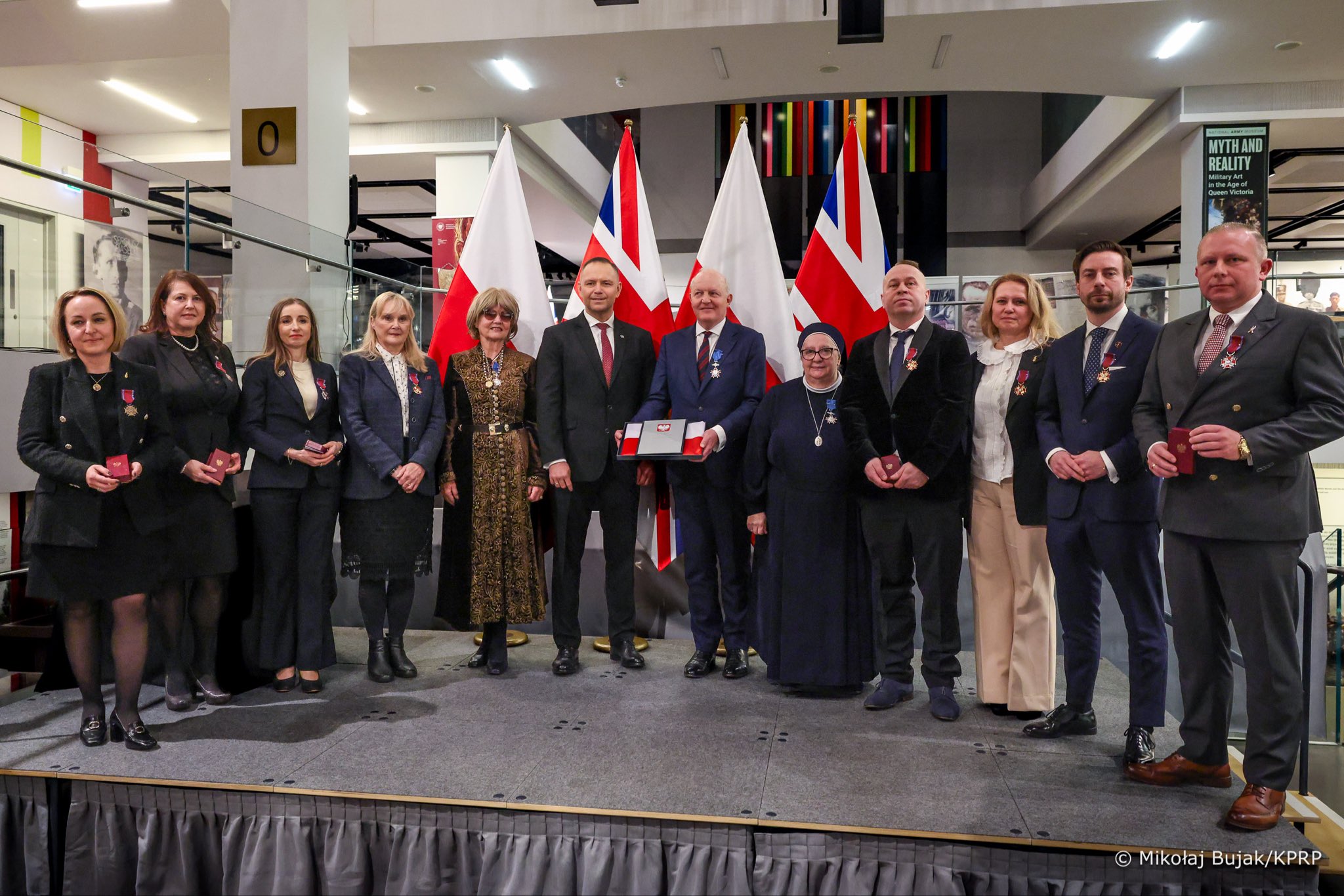 Nawrocki w Wielkiej Brytanii. Uczestnicy spotkania byli zaskoczeni jego zachowaniem