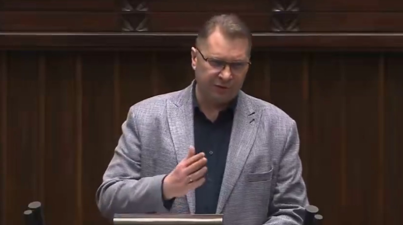 Czarnek o adopcji dzieci przez pary homoseksualne. „Konia możecie nazwać krową” [WIDEO]