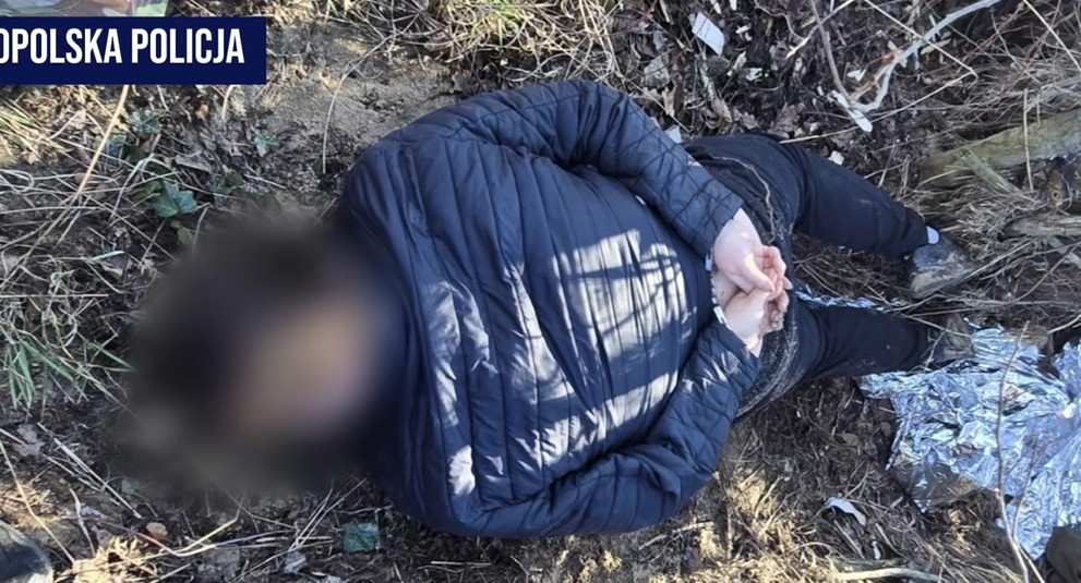 Kadłub: policja opublikowała materiał z zatrzymania 17-letniego mordercy. Zabił babcię i ojczyma [WIDEO]