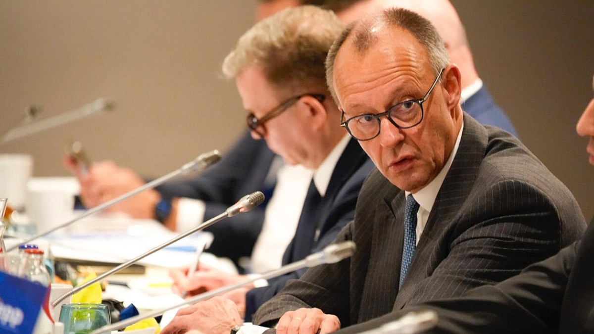 Merz przypomniał słowa Sikorskiego. „15 lat temu powiedział nam”