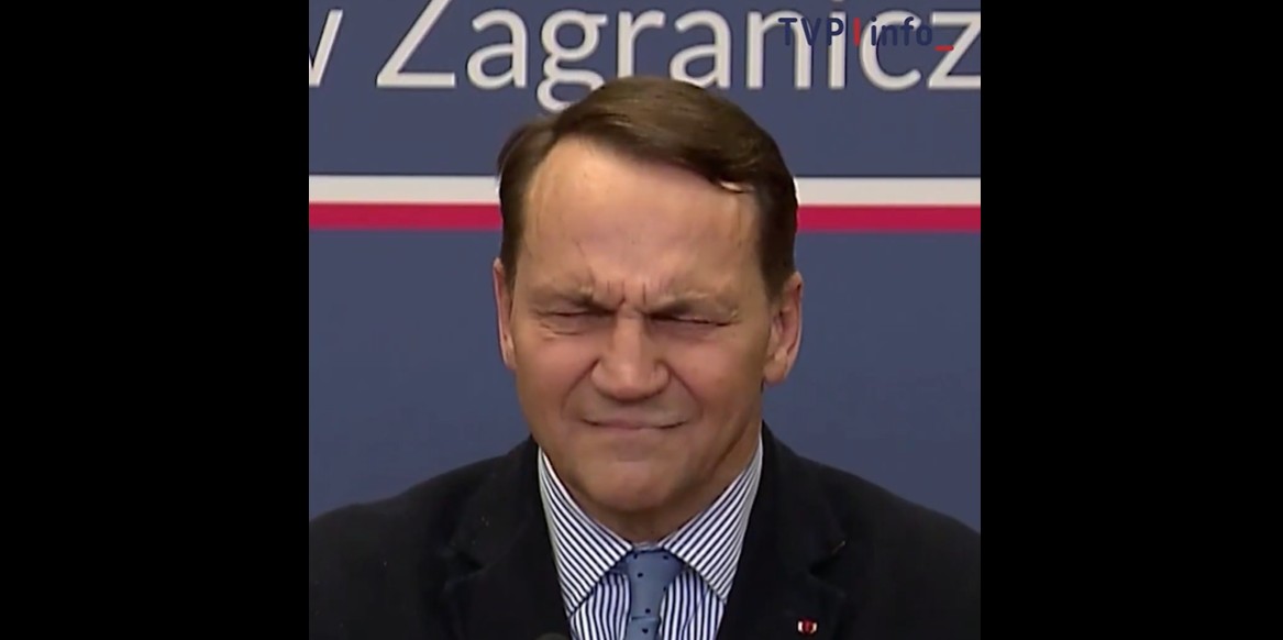 Zapytała Sikorskiego o słowa Kaczyńskiego. Minister nie wytrzymał przed kamerami [WIDEO]