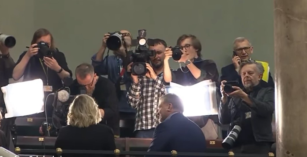 Czarzasty wyrzucił Żurka z sali sejmowej. Niecodzienna sytuacja podczas obrad [WIDEO]