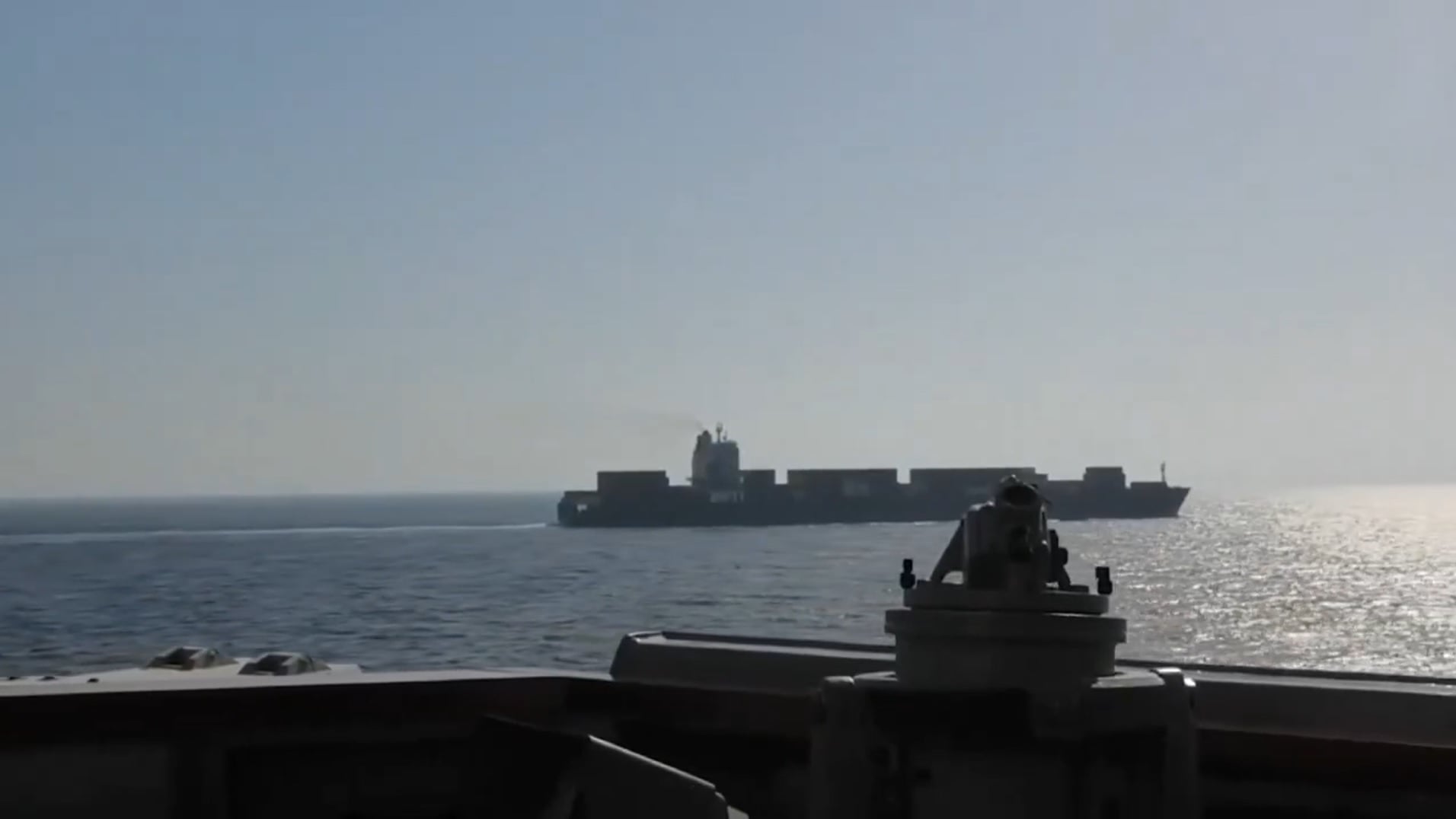 Irański kontenerowiec przejęty przez USA. Padły strzały [WIDEO]