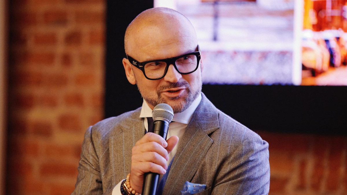 Brzoska wygrywa z Facebookiem. „Jedziemy po Was”