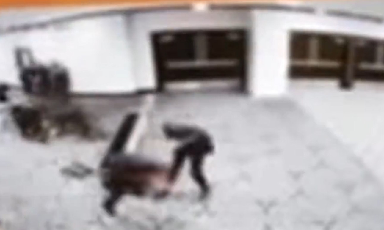 Biały Dom ujawnił nagranie z monitoringu. Widać na nim zamachowca [WIDEO]