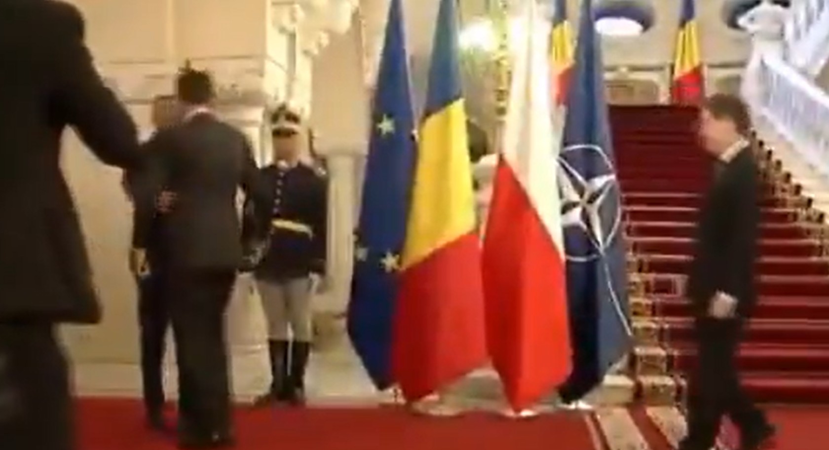 Szef NATO nagle zobaczył Nawrockiego. Jego reakcja mówi wszystko