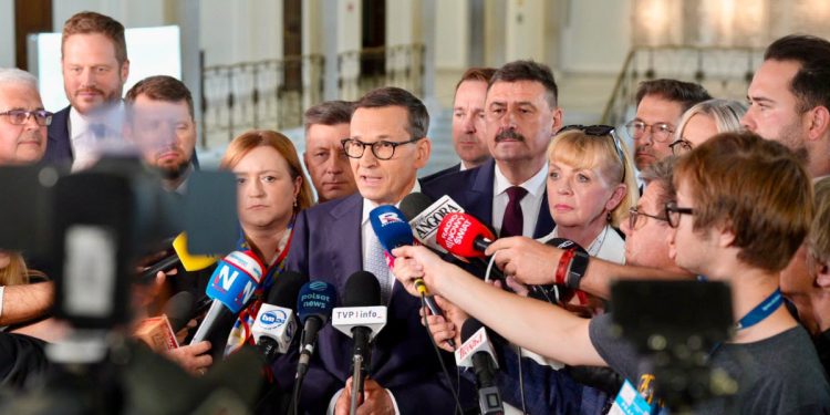 Morawiecki reaguje na rozłam w PiS. Odpowiada Kaczyńskiemu