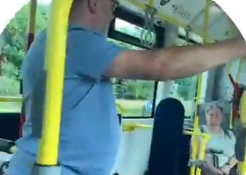 Polak naubliżał młodym Ukrainkom w autobusie. Teraz może stracić pracę [WIDEO]