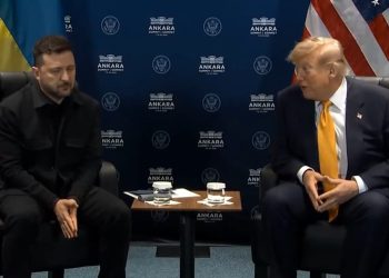 Trump rozmawiał z Zełenskim. Nagle zaczął mówić o Polsce i Nawrockim [WIDEO]
