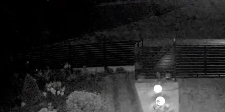 Jest nagranie z momentu uderzenia obiektu. To prawdopodobnie rosyjska rakieta [WIDEO]