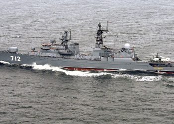 Rosjanie otworzyli ogień u wybrzeży Wlk. Brytanii. Jest reakcja