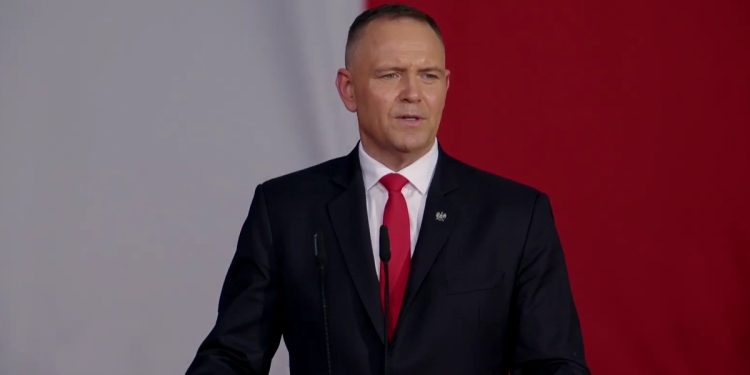 Nawrocki do Polaków: „Oceniajcie mnie”. Prezydent podsumował pierwszy rok urzędowania [FOTO]