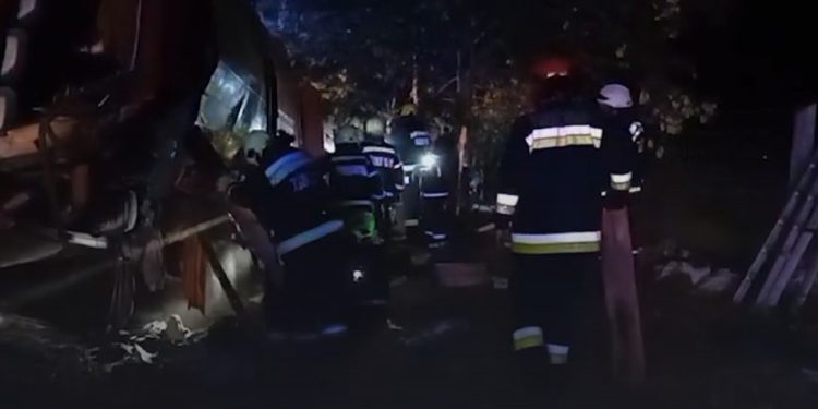 Wypadek polskiego autokaru, nie żyje 12 osób. Nagranie z akcji ratunkowej [WIDEO]