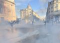 Francja wprowadza godzinę policyjną. Reakcja na gwałtowne zamieszki