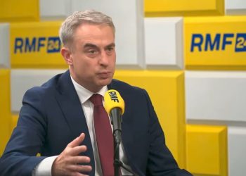 Gawkowski wyłączy platformę X w Polsce „jeśli zagrozi demokracji?”