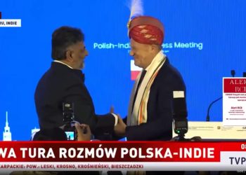 Tusk ośmieszył się w Indiach? Internet rozgrzany! [WIDEO] [MEMY]
